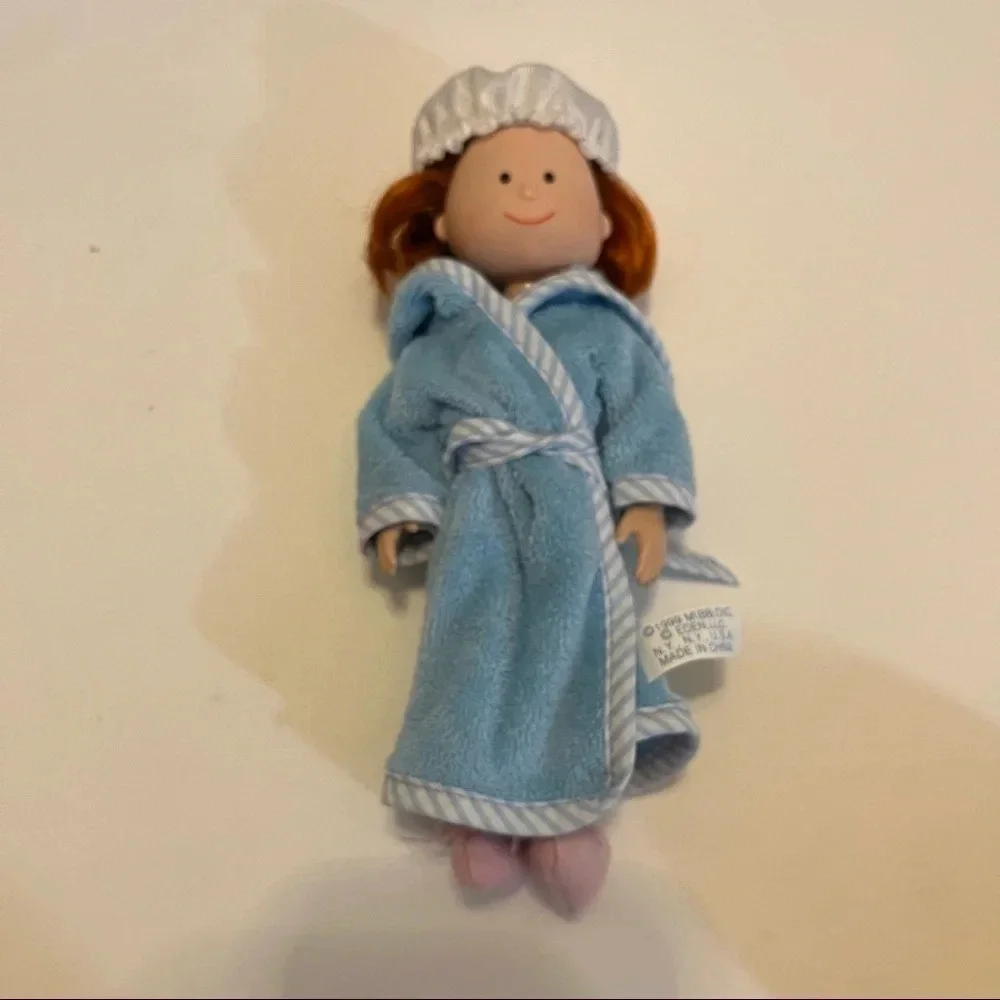 Madeline 7 inch Posable Doll Bath Robe Outfit Eden 1999